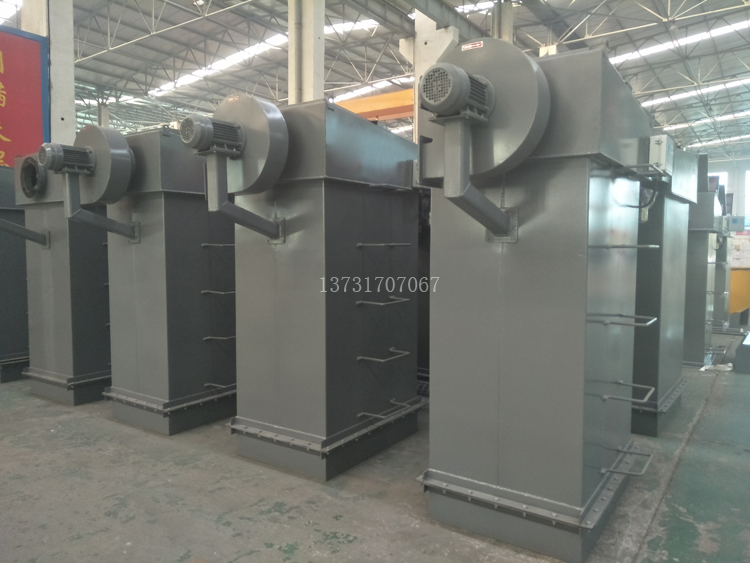 2018年最新研發(fā)15m2、25m2倉頂布袋除塵器投放市場(chǎng)